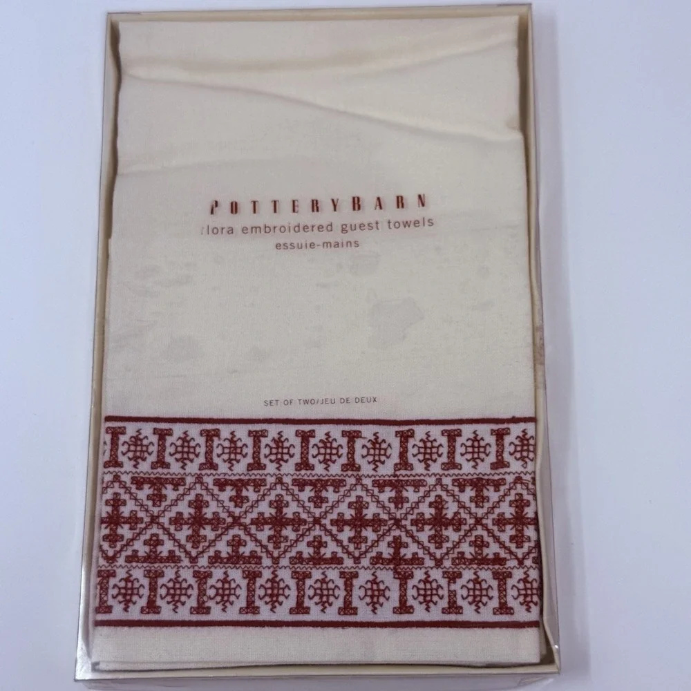 Pottery Barn Flora Embroidered Guest Towels Set Of 2 in Box - Red/Cream